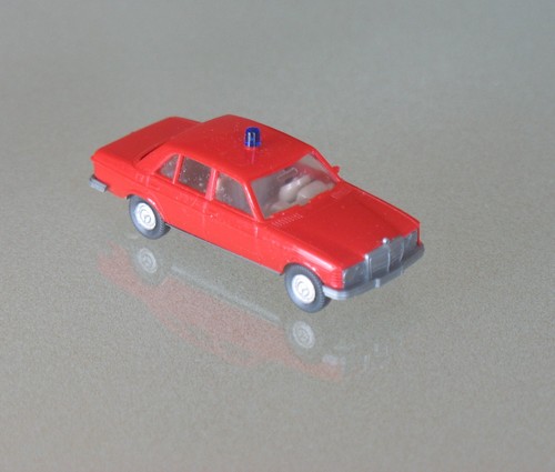 Mercedes 240 d w123 - █►,